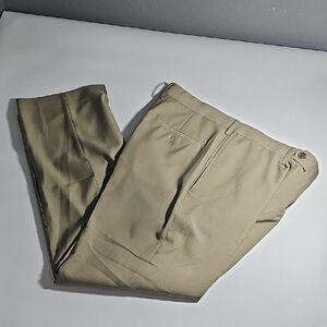 Haggar Men's Classic Khaki Dress Pants